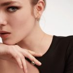 PD Paola Letter M Necklace - 18k Gold plating - Image 2