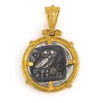 Μενταγιόν Θεά Αθηνά και Κουκουβάγια – Ασήμι 925 και Επιχρυσωμένο - Image 2