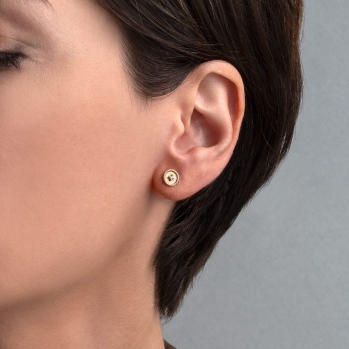 Circle Stud Earrings with Zircon - 9K Gold - Image 2