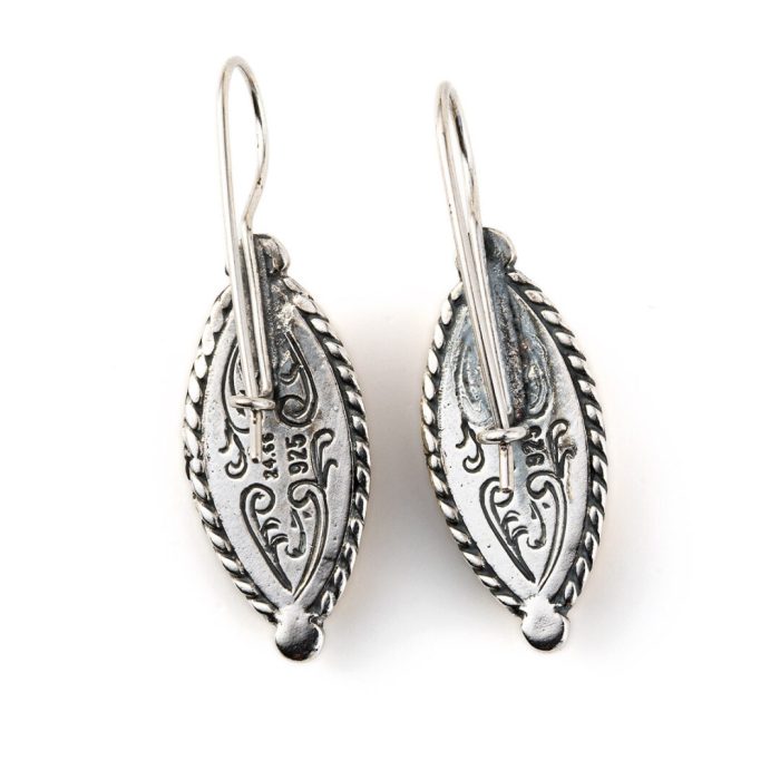 Vintage Engraved dangle earrings - silver and gold plated - Image 2