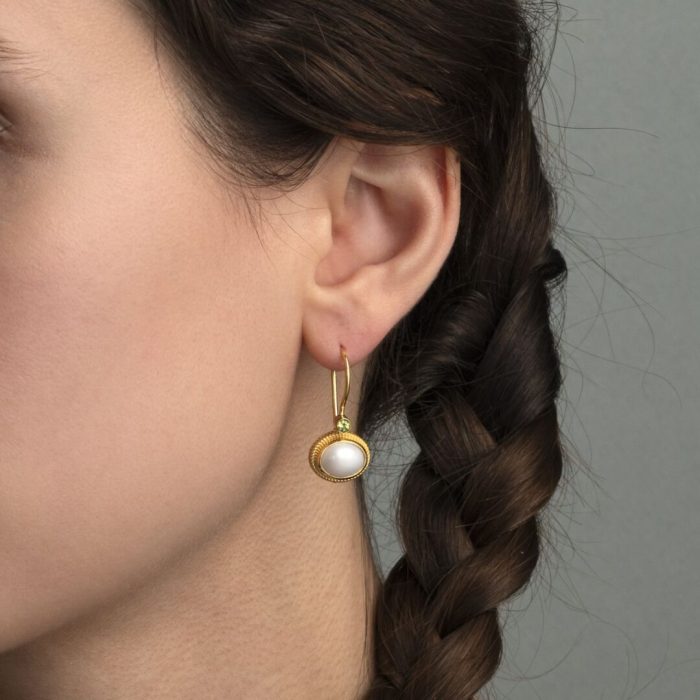 Dangle Pearl Earrings in 925 Silver & Gold Plating with Peridot - Image 2