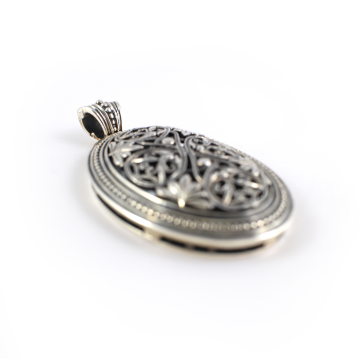 Oval Floral Silver Pendant - Yianni Jewelry - Image 2