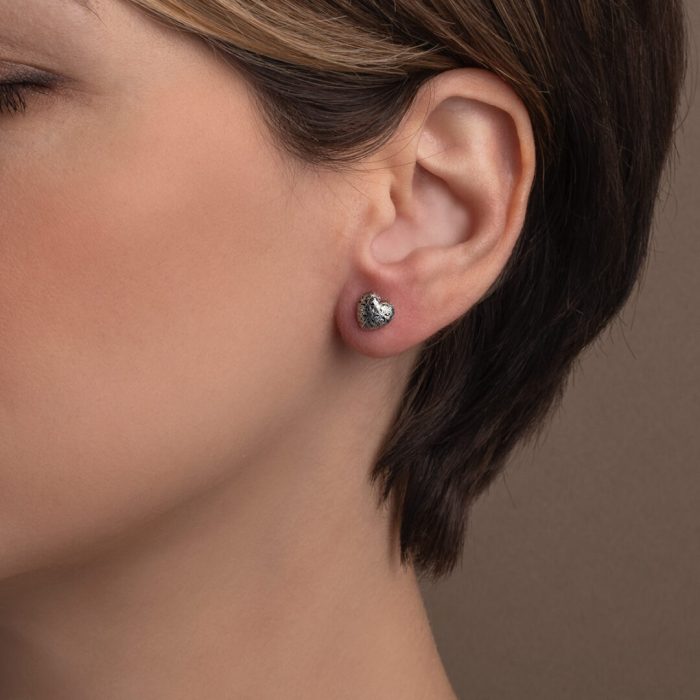Gerochristo - Kallisto tiny heart stud earrings in sterling silver - Image 2