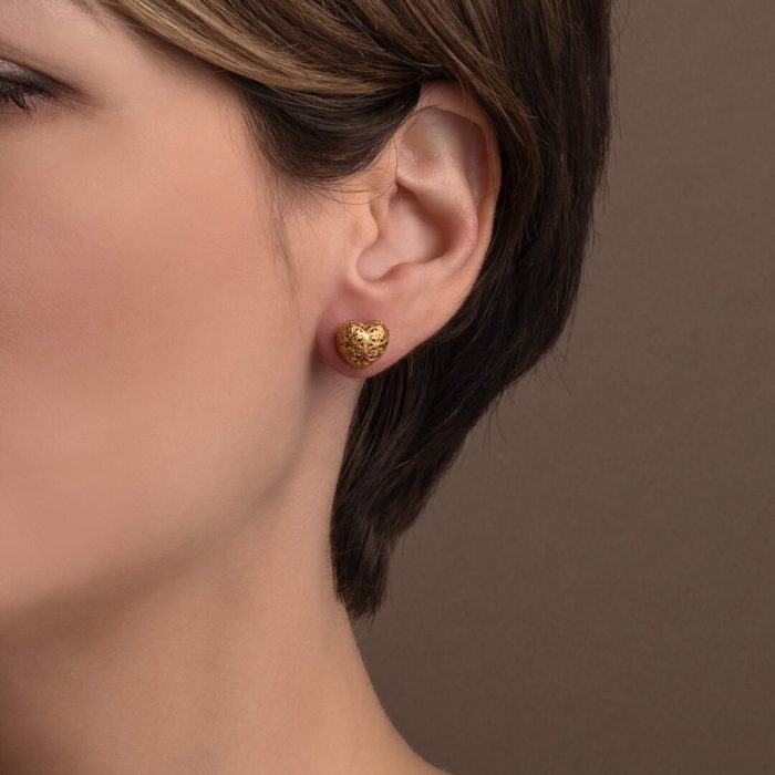Gerochristo - Kallisto tiny heart stud earrings in Gold plated silver 925 - Image 2