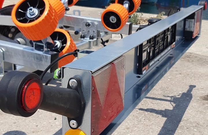 THOMAS TRAILER BOAT 500L 4,10m full